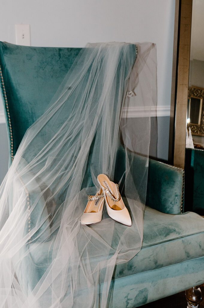 Waterfront Wedding in Maryland at The Anchor Inn