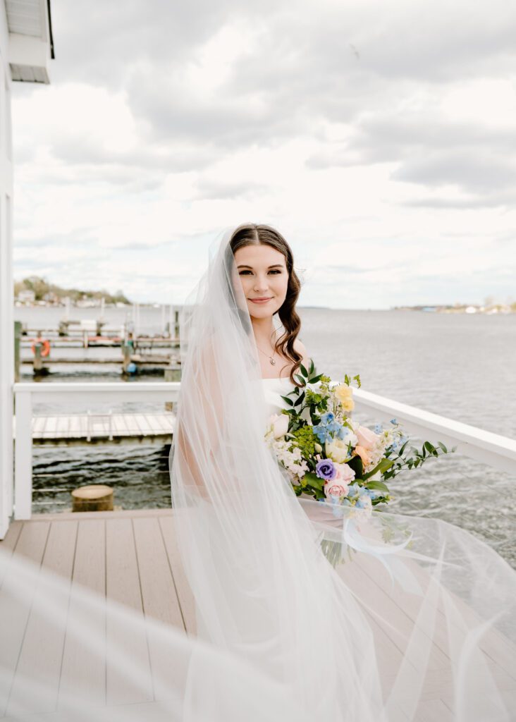 outdoor spring wedding photos on the eastern shore
