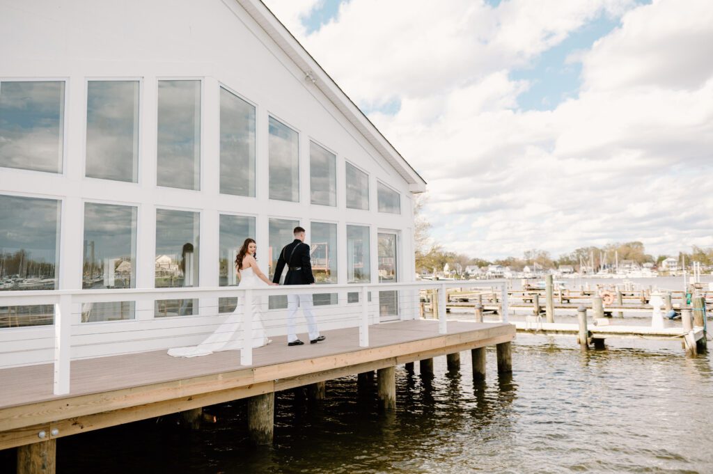 Spring Waterfront Wedding in Maryland at The Anchor Inn