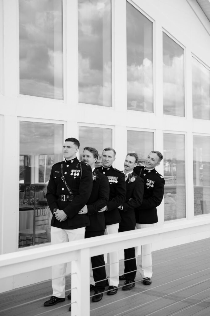 groomsmen poses