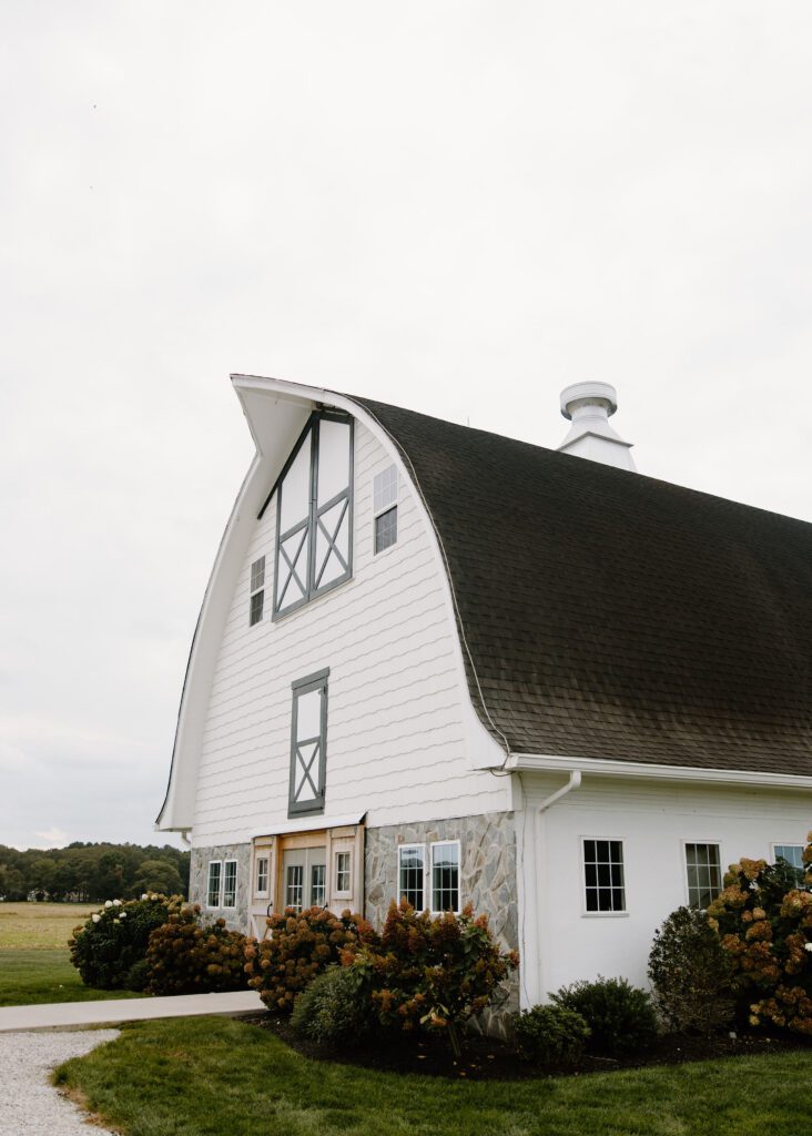 Rustic Fall Wedding at Vanderwende Acres // The Shaffers