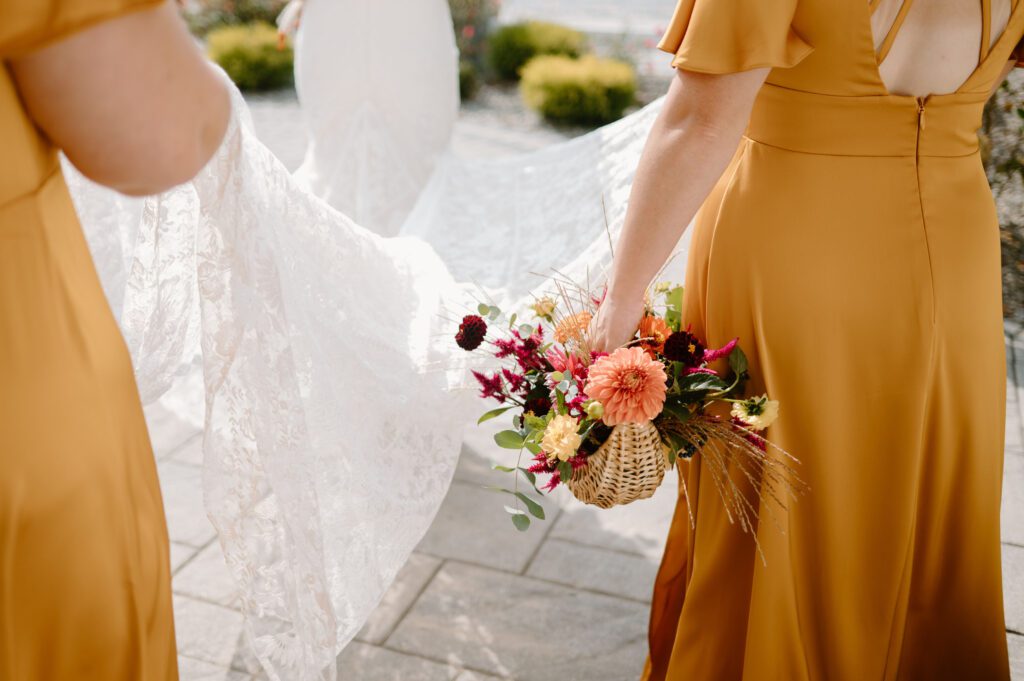 modern wedding photos in delaware with fall colors and rustic details at Vanderwende Acres