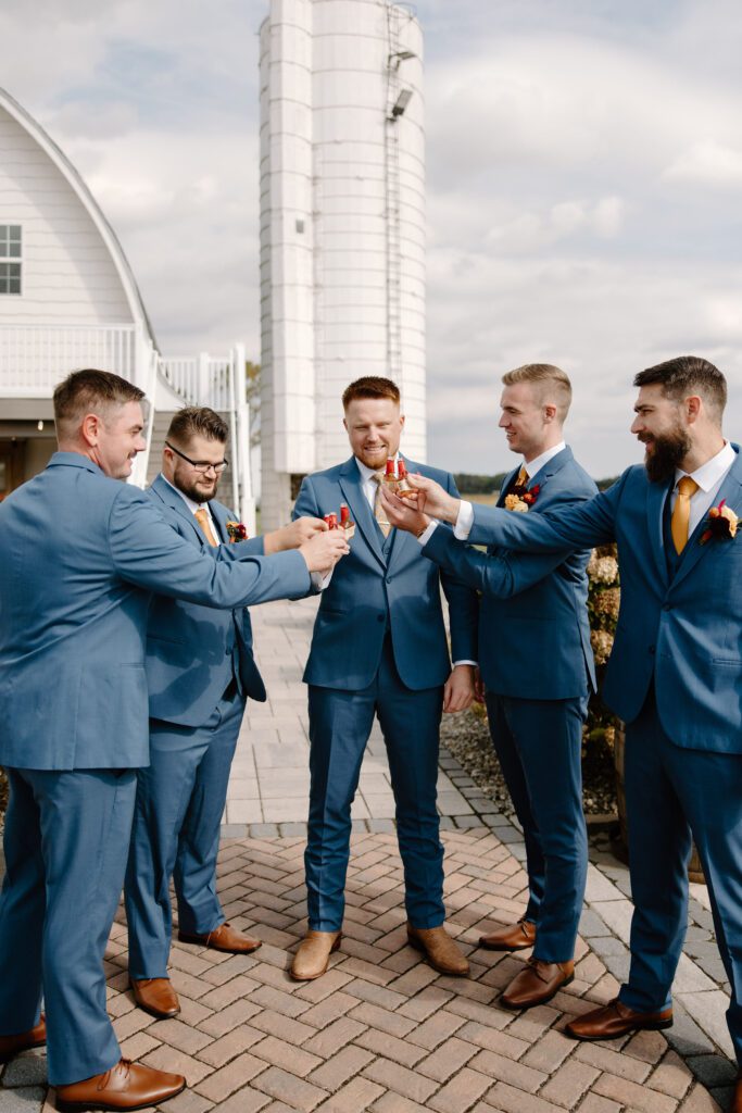 modern wedding photos in delaware with fall colors and rustic details at Vanderwende Acres