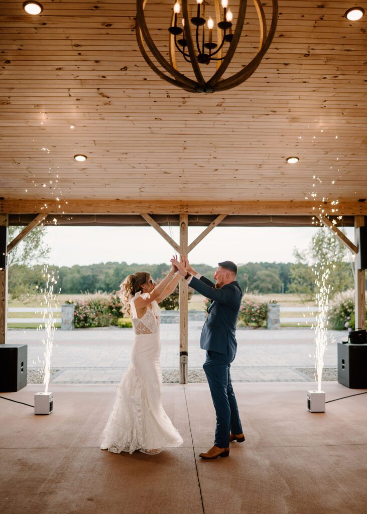 Vanderwende Acres fall wedding reception photos with rustic colors
