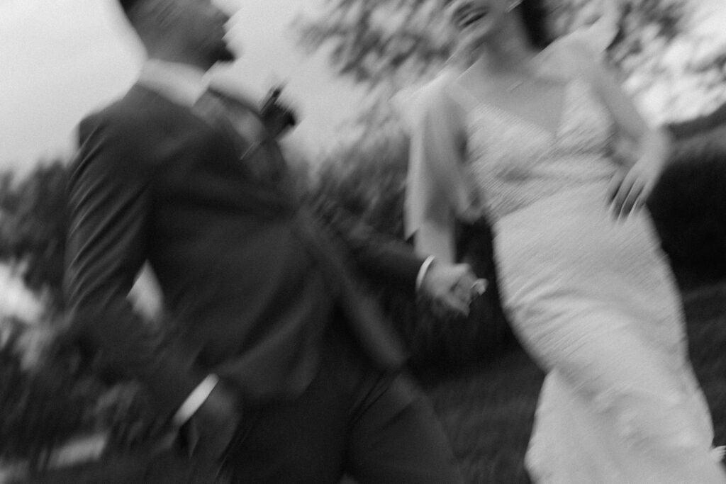 timeless and romantic bride and groom photos at delaware wedding venue