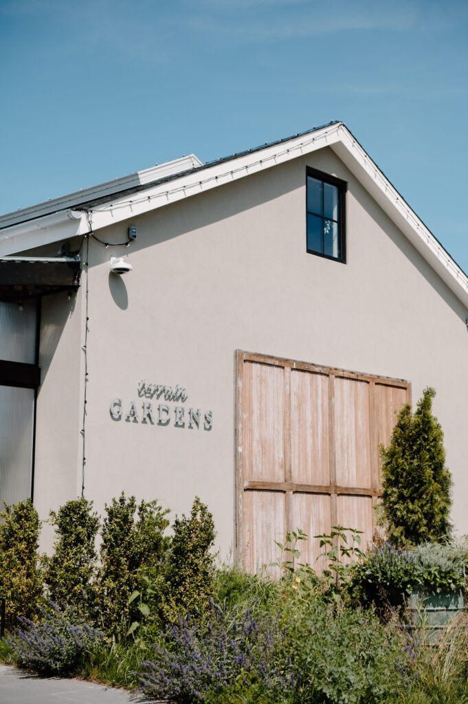 A Dreamy Garden Wedding at Terrain Gardens in Devon, PA