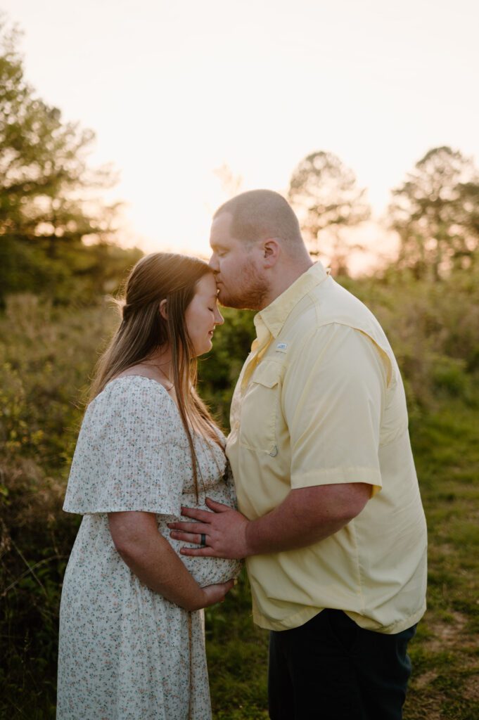 golden hour spring maternity photos in maryland