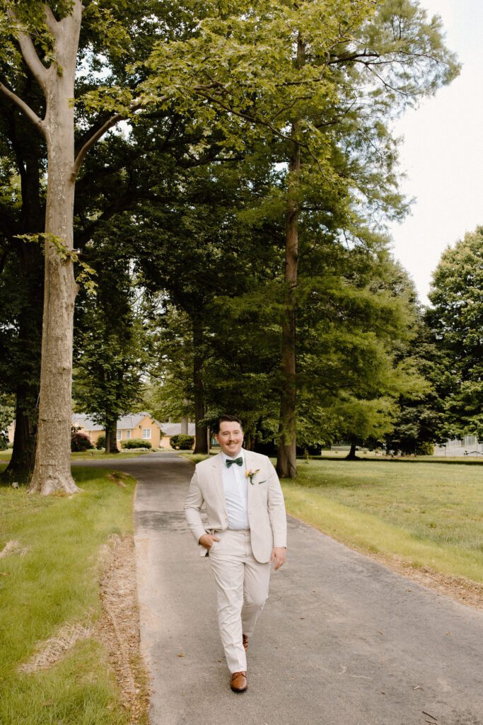 first look wedding photos in delaware timeless wedding photos