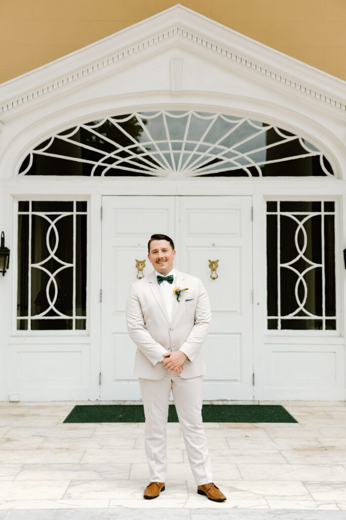 first look wedding photos in delaware timeless wedding photos