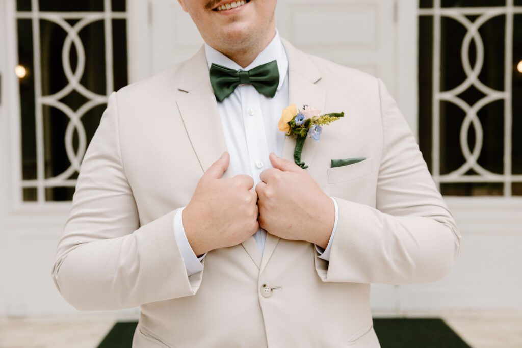 first look wedding photos in delaware timeless wedding photos