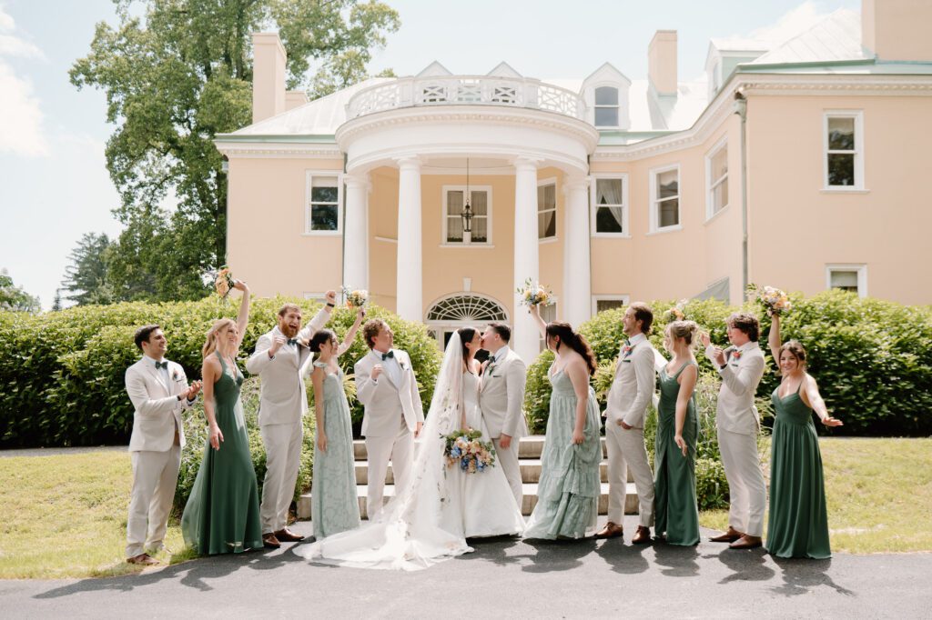 bridal party photos at bellevue hall wedding venue in delaware