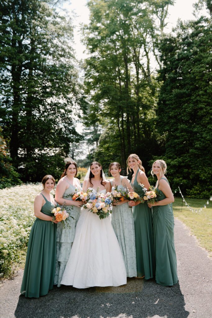 bridal party photos timeless and romantic