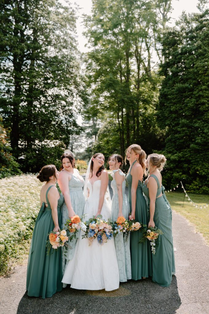 bridal party photos timeless and romantic